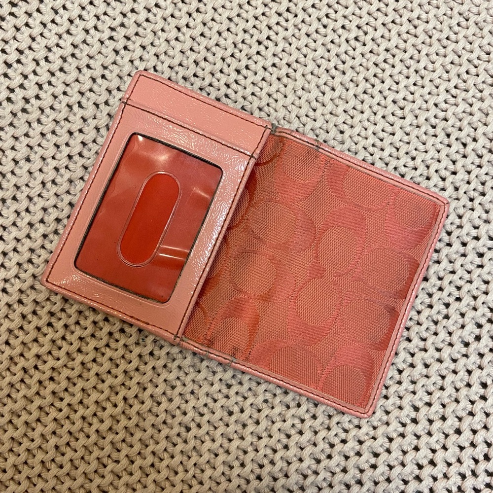 ✰ monogrammed pink coach wallet ✰